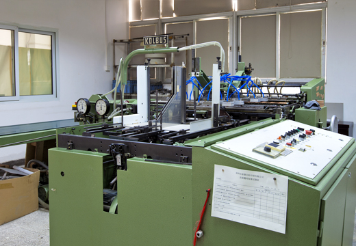 德國Kolbus皮殼機